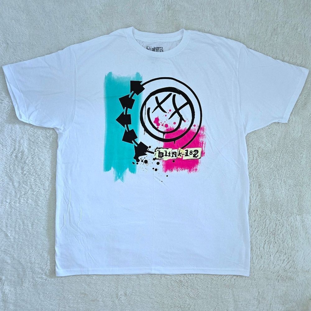 Blink-182🎶 Graphic Tee👕 - NWOT - Picture 9 of 11